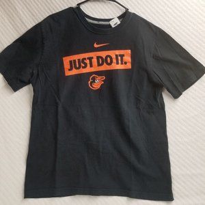 1123 - Baltimore Orioles L T-Shirt